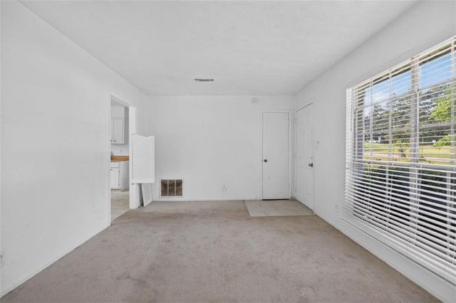 150 Woodcrest Way, Jonesboro, GA 30236