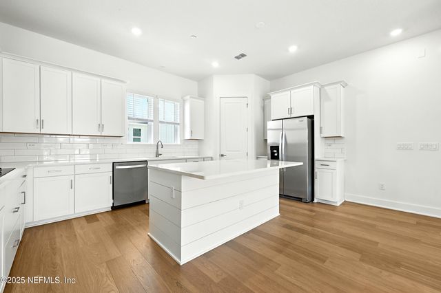 1010 2ND Avenue N, Jacksonville Beach, FL 32250