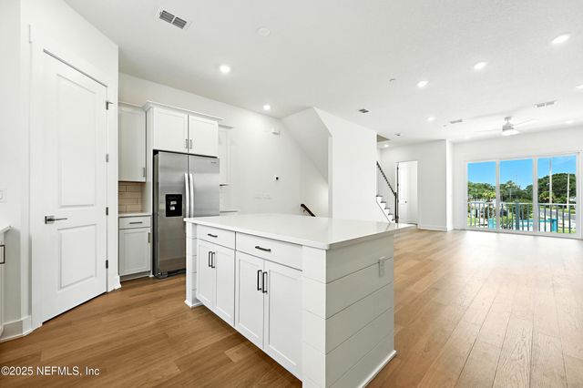 1010 2ND Avenue N, Jacksonville Beach, FL 32250