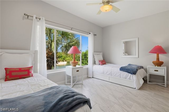 14811 Sterling Oaks DR, Naples, FL 34110