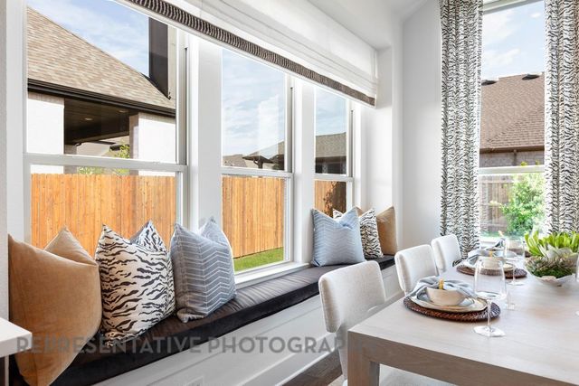 11811 Sawgrass Drive, Mont Belvieu, TX 77523