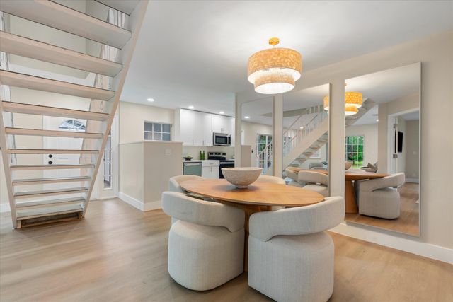 301 VISION Court, Palm Beach Gardens, FL 33418