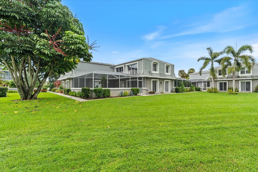 301 VISION Court, Palm Beach Gardens, FL 33418