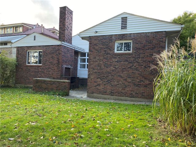 320 Charles Ave., New Kensington, PA 15068