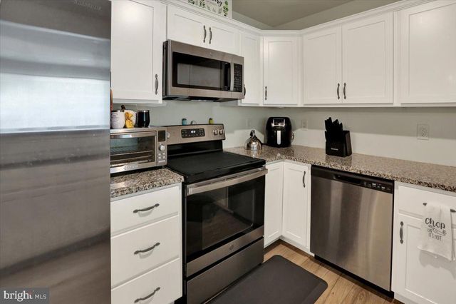 7 ROSALIES WAY, Temple, PA 19560
