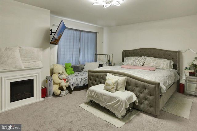 7 ROSALIES WAY, Temple, PA 19560