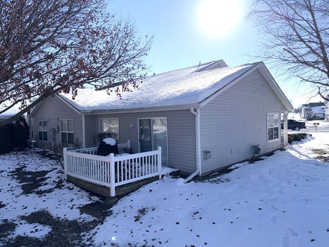 6546 OAKCREST Lane 6A, Loves Park, IL 61111