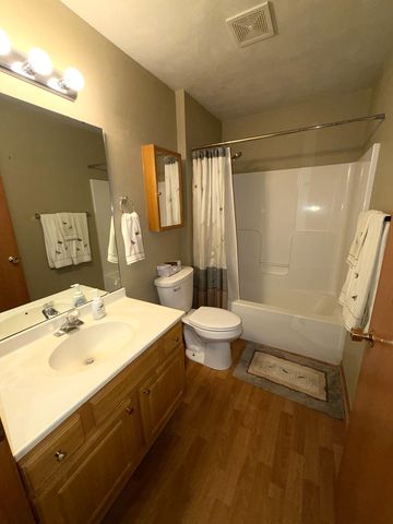 6546 OAKCREST Lane 6A, Loves Park, IL 61111