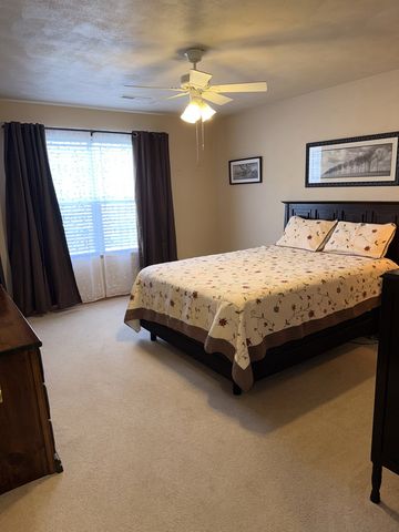 6546 OAKCREST Lane 6A, Loves Park, IL 61111