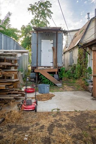 712 N Hogan St, Spokane, WA 99202