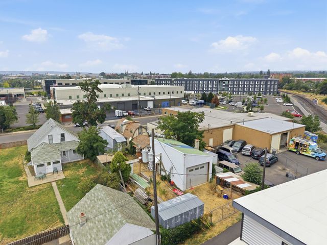 712 N Hogan St, Spokane, WA 99202