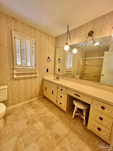 212 11th Ave, Atmore, AL 36502