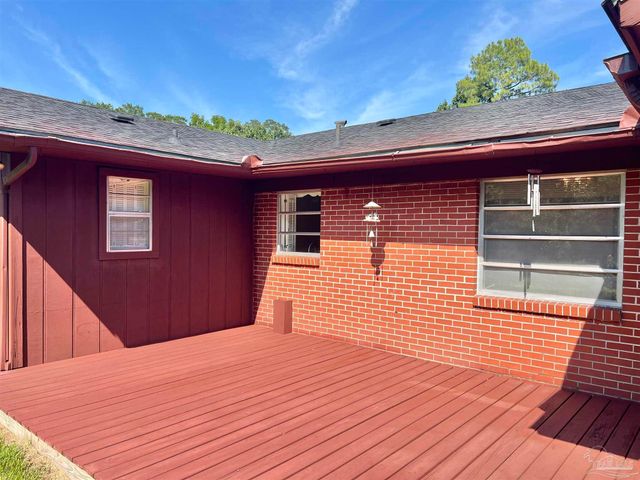 212 11th Ave, Atmore, AL 36502