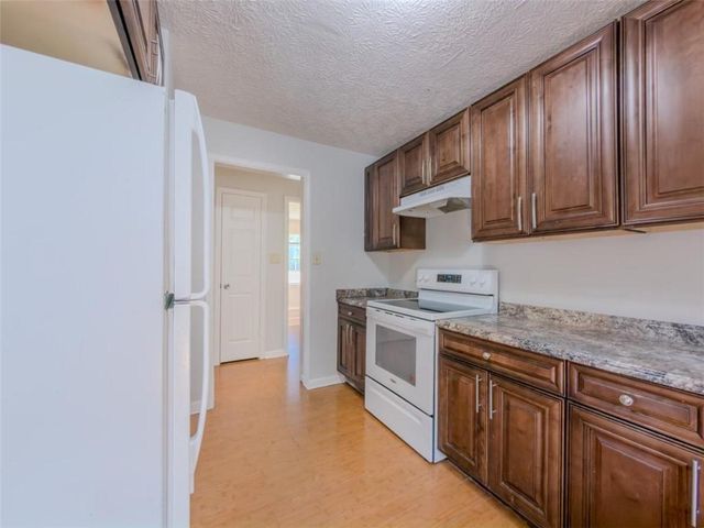 2050 Abington Lane, Snellville, GA 30078