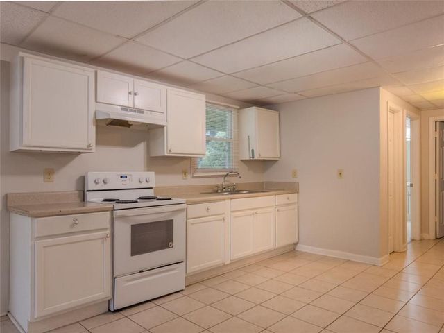 2050 Abington Lane, Snellville, GA 30078