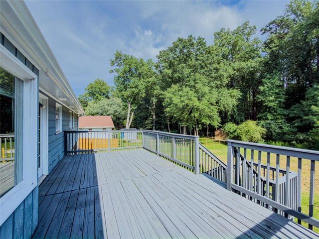 2050 Abington Lane, Snellville, GA 30078