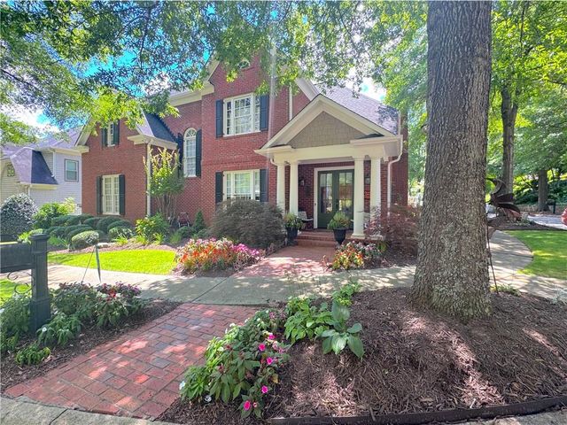 1451 Hedgewood Lane NW, Kennesaw, GA 30152