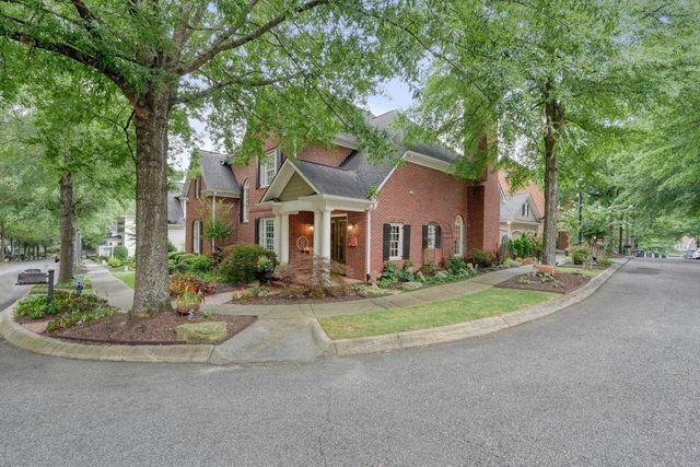 1451 Hedgewood Lane NW, Kennesaw, GA 30152