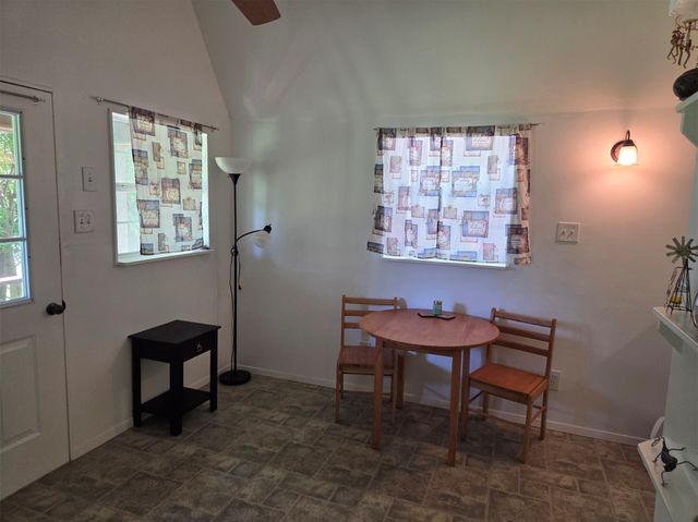 150 Dover Drive, Gordonville, TX 76245
