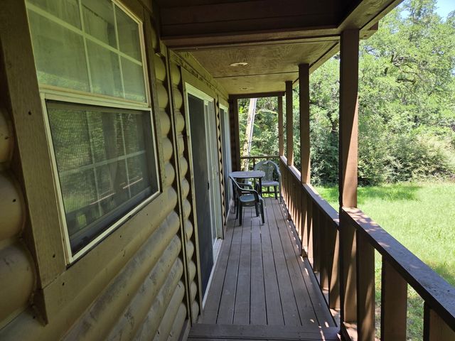 150 Dover Drive, Gordonville, TX 76245