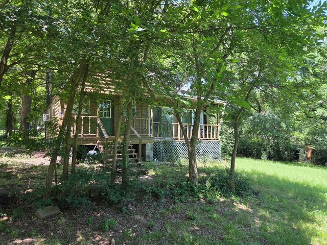 150 Dover Drive, Gordonville, TX 76245