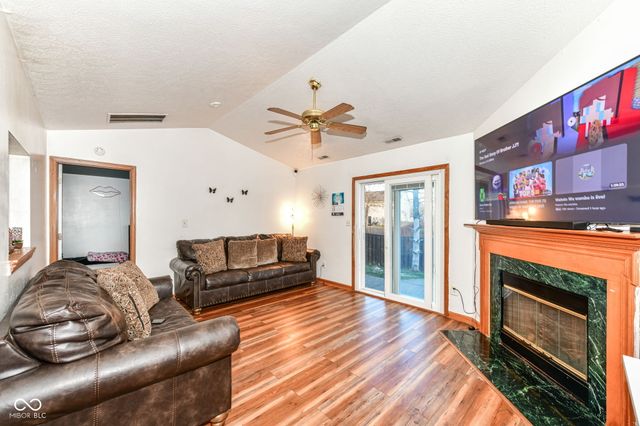 2217 Golden Eye Circle, Indianapolis, IN 46234