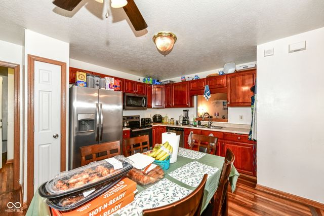 2217 Golden Eye Circle, Indianapolis, IN 46234