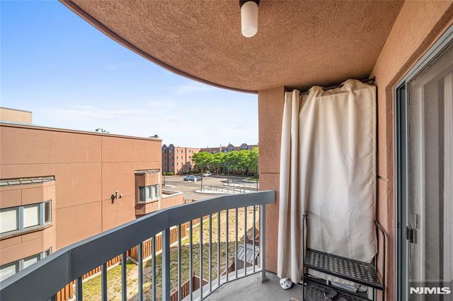 503 Hancock Court M503, Edgewater, NJ 07020