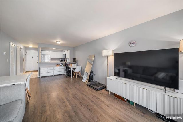 503 Hancock Court M503, Edgewater, NJ 07020