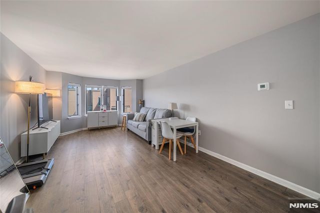 503 Hancock Court M503, Edgewater, NJ 07020