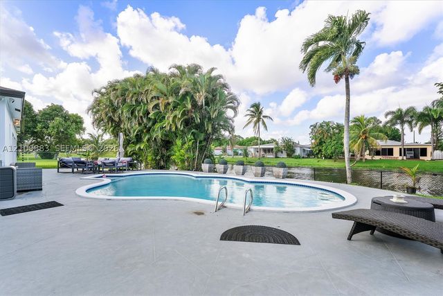 751 SW 54th Ave, Margate, FL 33068