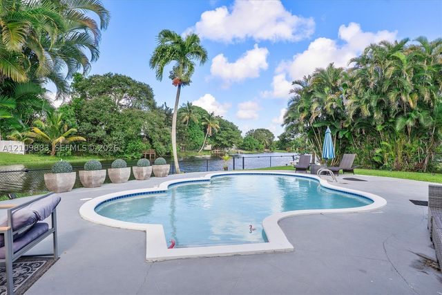 751 SW 54th Ave, Margate, FL 33068