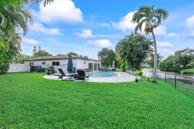 751 SW 54th Ave, Margate, FL 33068
