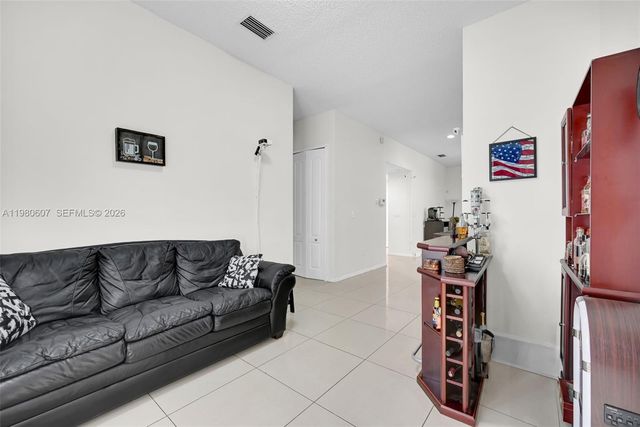 2007 NE 6th Ct, Homestead, FL 33033