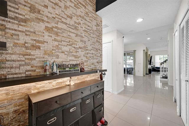 2007 NE 6th Ct, Homestead, FL 33033