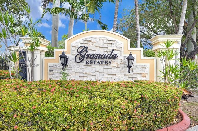 2007 NE 6th Ct, Homestead, FL 33033