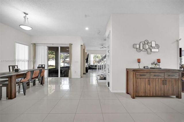 2007 NE 6th Ct, Homestead, FL 33033