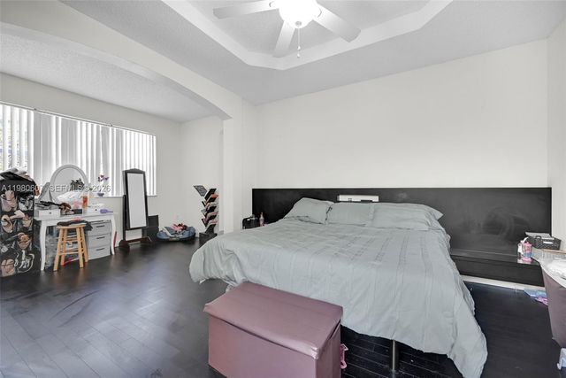 2007 NE 6th Ct, Homestead, FL 33033