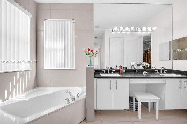 2007 NE 6th Ct, Homestead, FL 33033