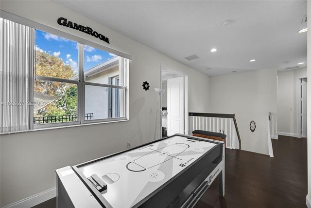 2007 NE 6th Ct, Homestead, FL 33033