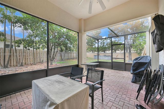 2007 NE 6th Ct, Homestead, FL 33033