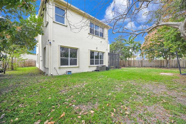 2007 NE 6th Ct, Homestead, FL 33033