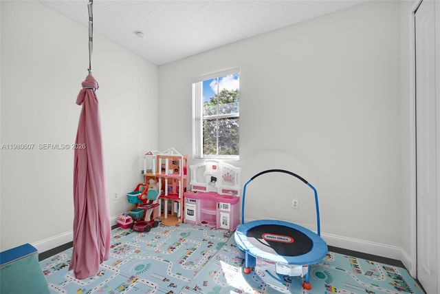 2007 NE 6th Ct, Homestead, FL 33033