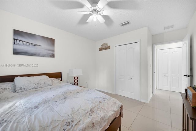 2007 NE 6th Ct, Homestead, FL 33033