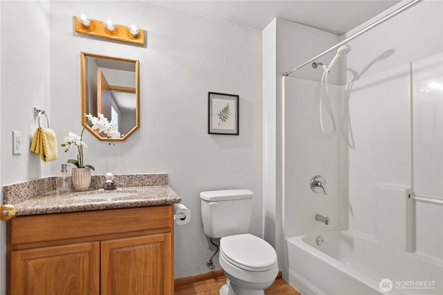 22109 93 Place W, Edmonds, WA 98020