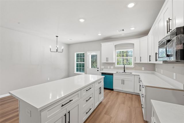 815 Magnolia Avenue, Crosby, TX 77532