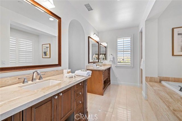 10 Gaucho Road, Ladera Ranch, CA 92694