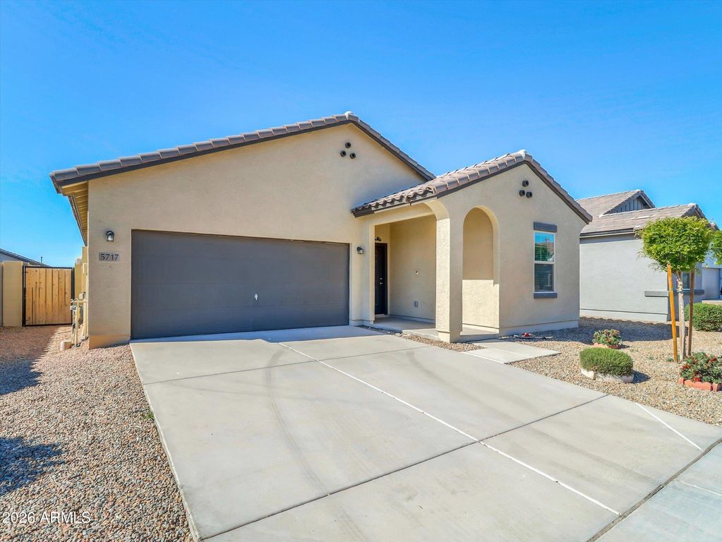 5717 W COPLEN FARMS Road, Laveen, AZ 85339