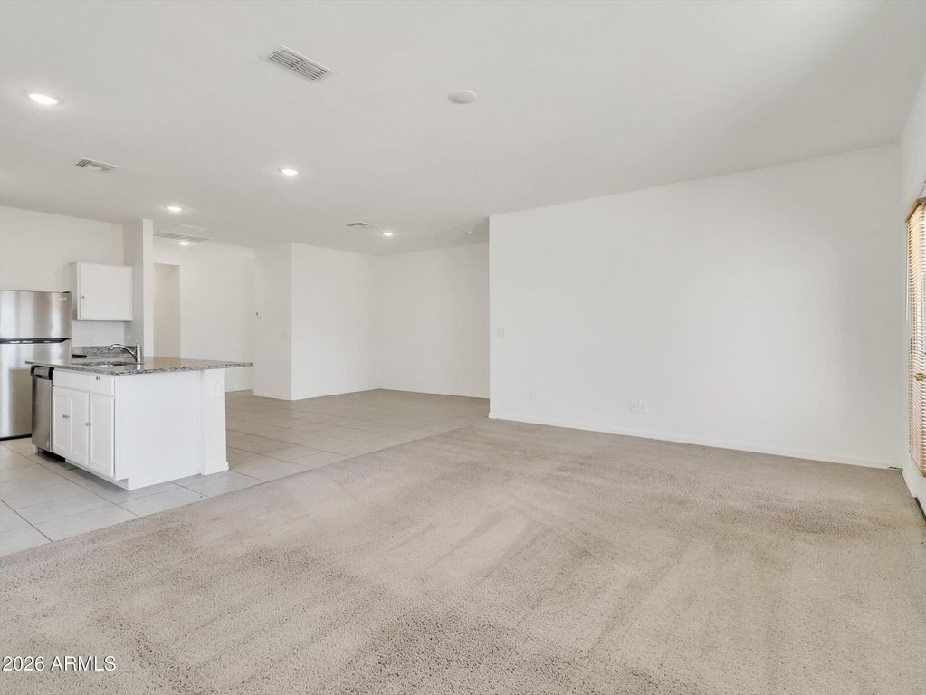 Image 10 of property listing at 5717 W COPLEN FARMS Road, Laveen, AZ 85339