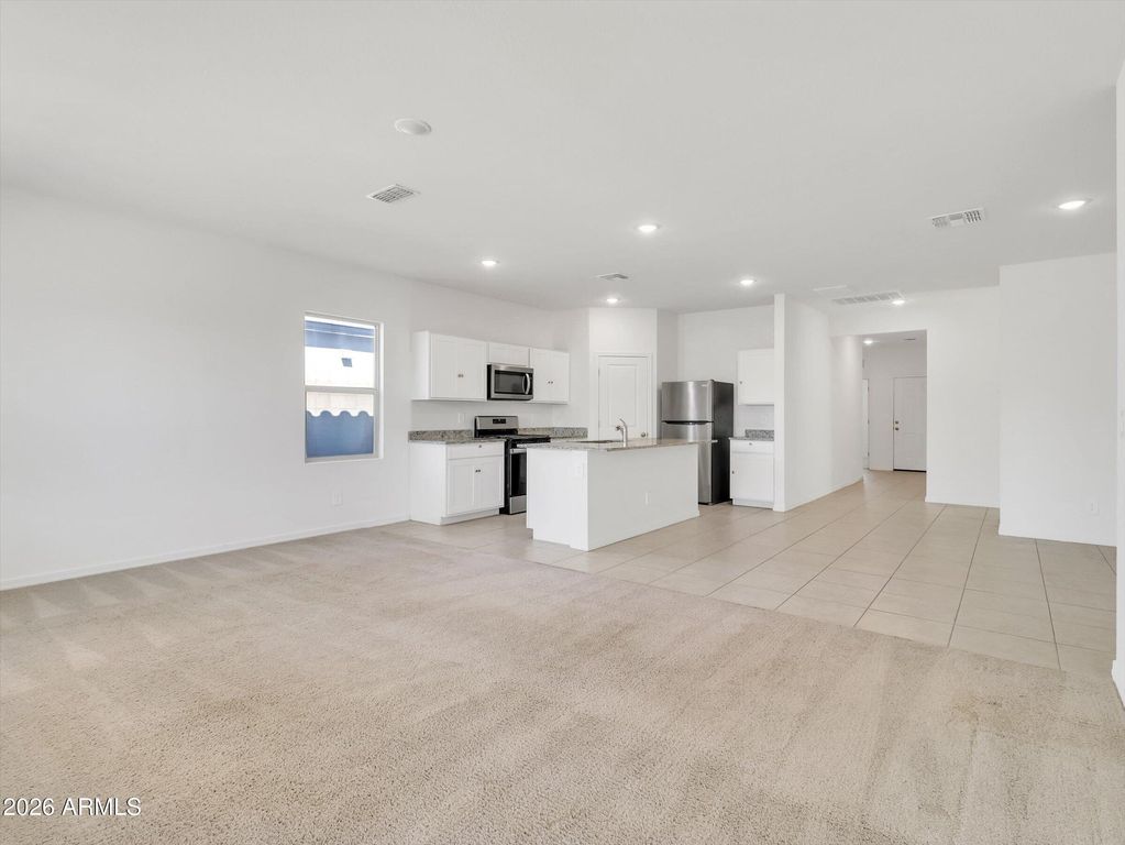 Image 9 of property listing at 5717 W COPLEN FARMS Road, Laveen, AZ 85339